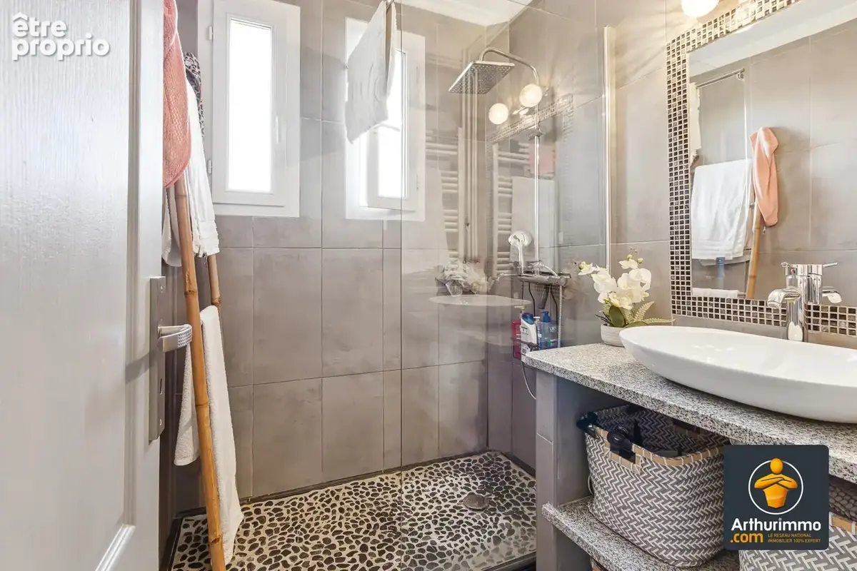 Appartement 4 pièces de 68,50 m² vendu meublé – 3 chambres, traversant, cave - photo 8