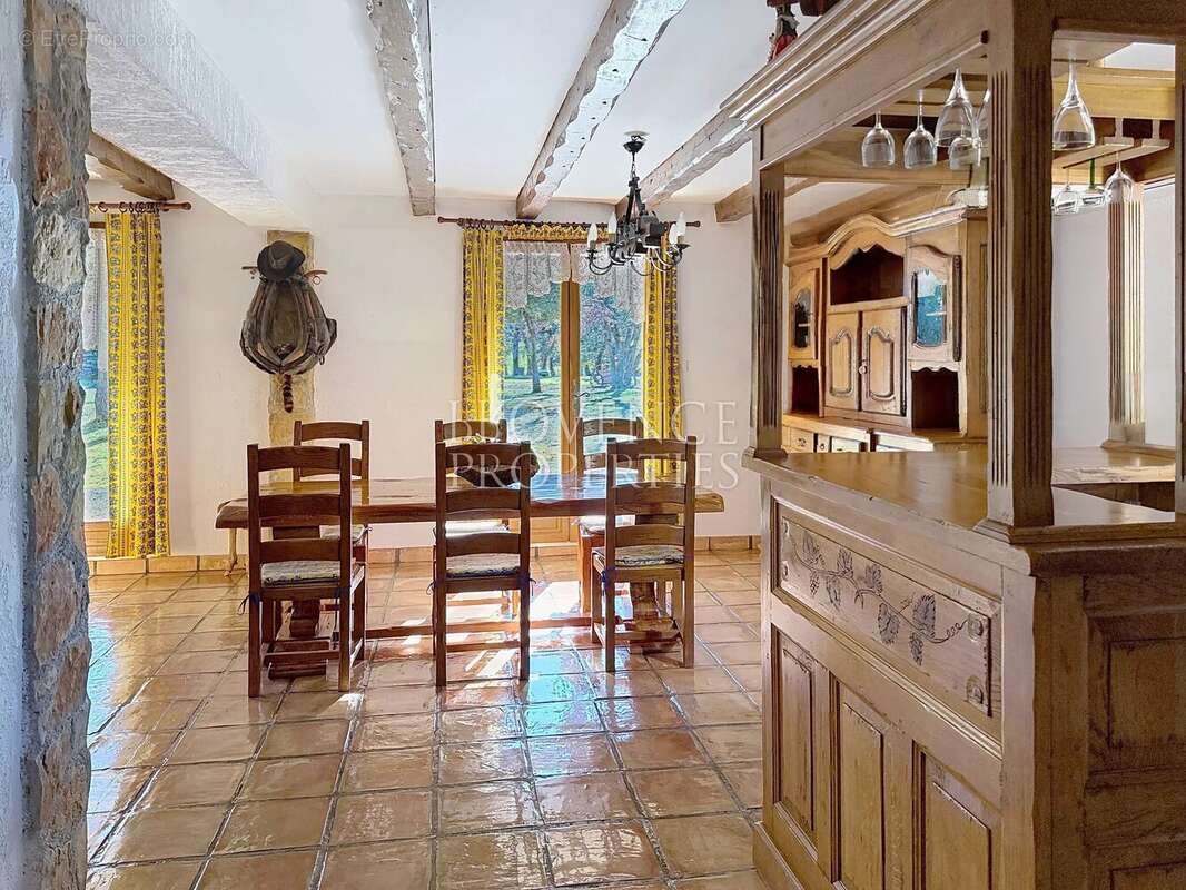 Maison à ROUGIERS