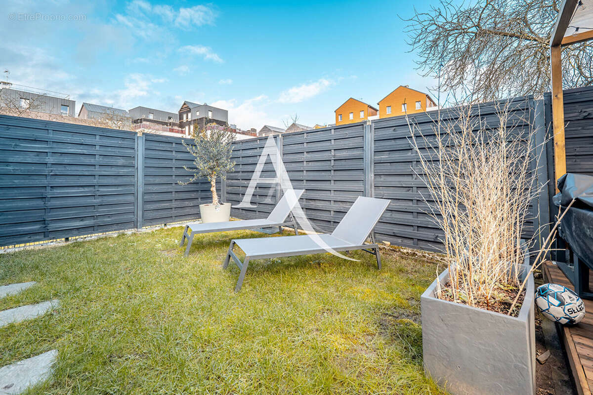 Maison à LIMEIL-BREVANNES