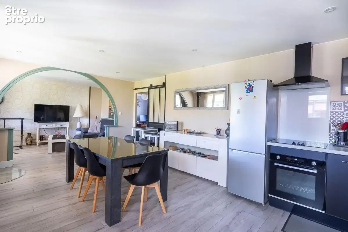 Secteur recherché du Grand Four - Maison avec jardin et grand garage - photo 1