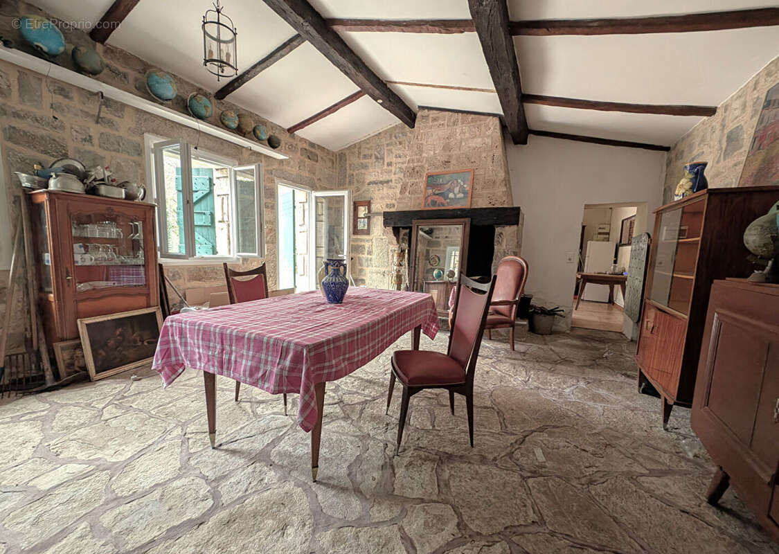 Maison à SAINT-ANTONIN-NOBLE-VAL