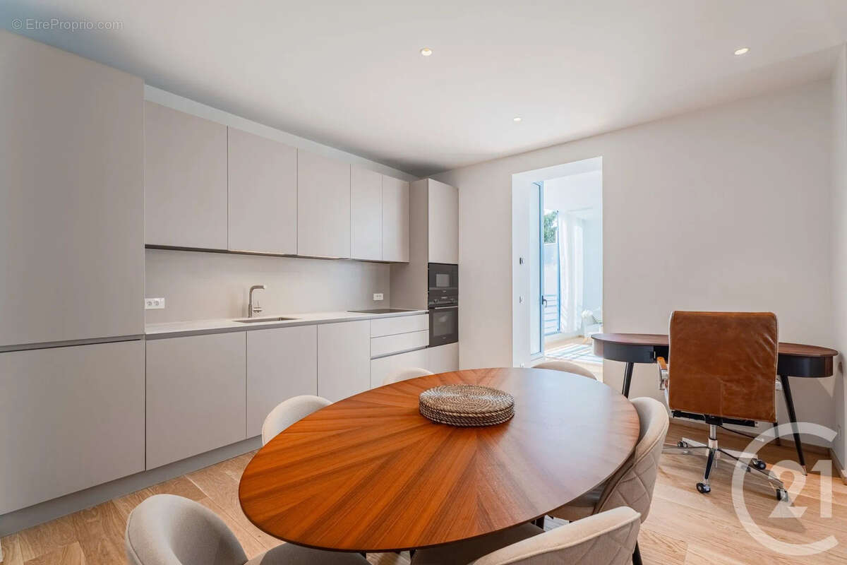 Appartement à BEAULIEU-SUR-MER