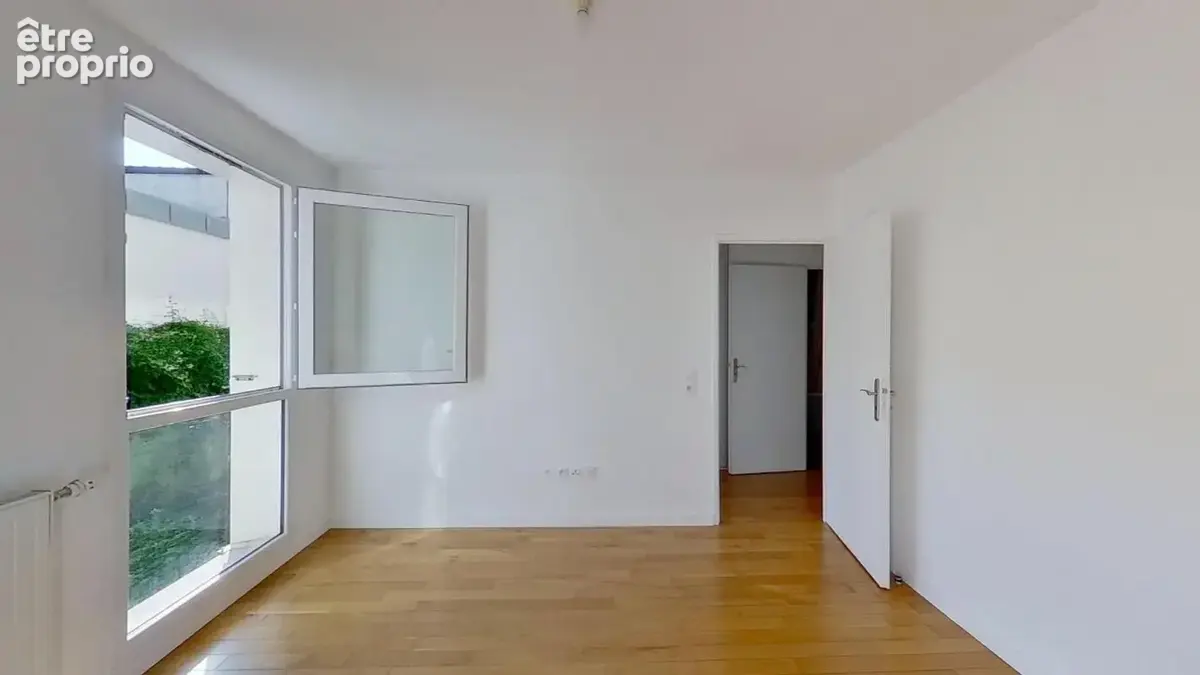 Appartement 3 pièces traversant avec balcon – Quartier des Coutures – Métro Robespierre à 400 m - photo 10