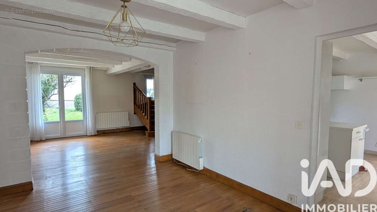 Maison 190 m² à Nieul-Sur-Mer  - photo 4