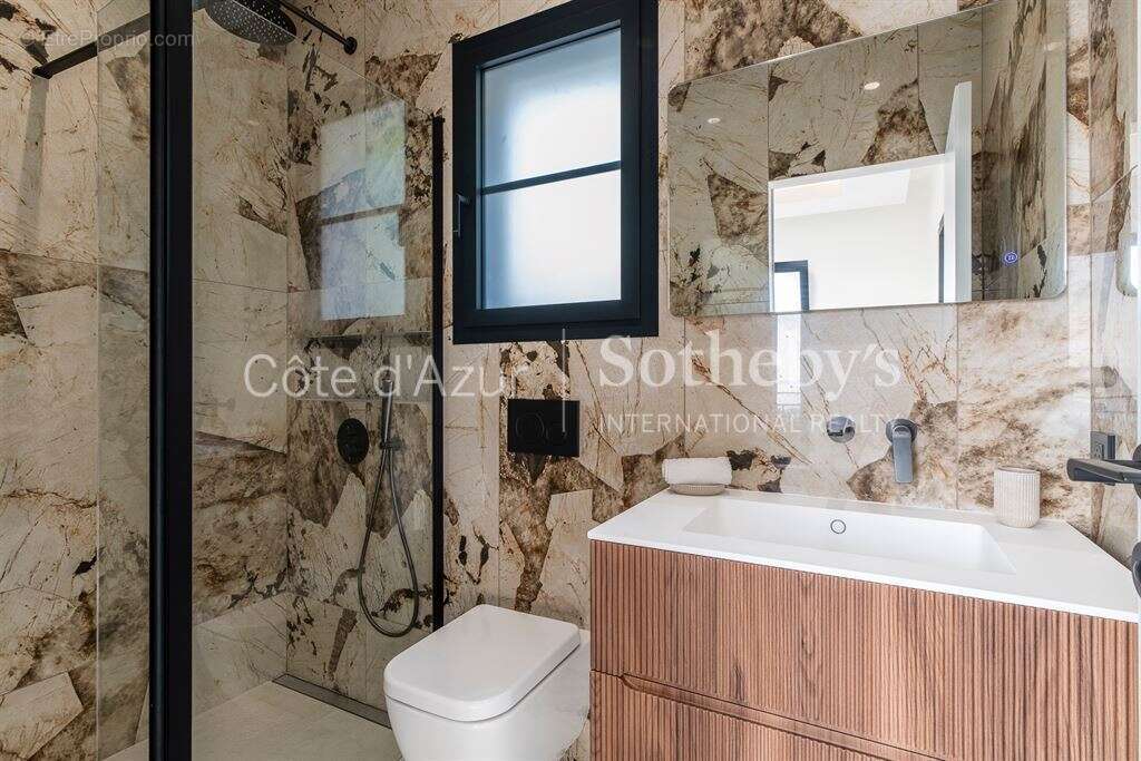 Maison à ROQUEBRUNE-CAP-MARTIN