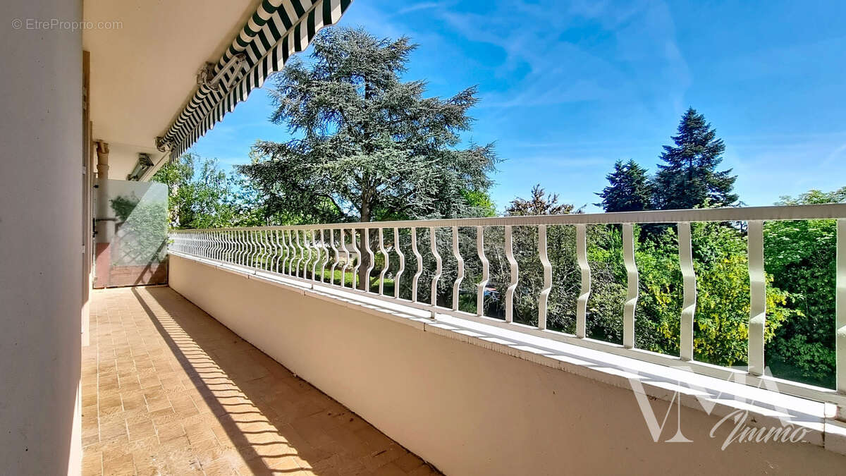 Appartement à CHAMPAGNE-AU-MONT-D'OR