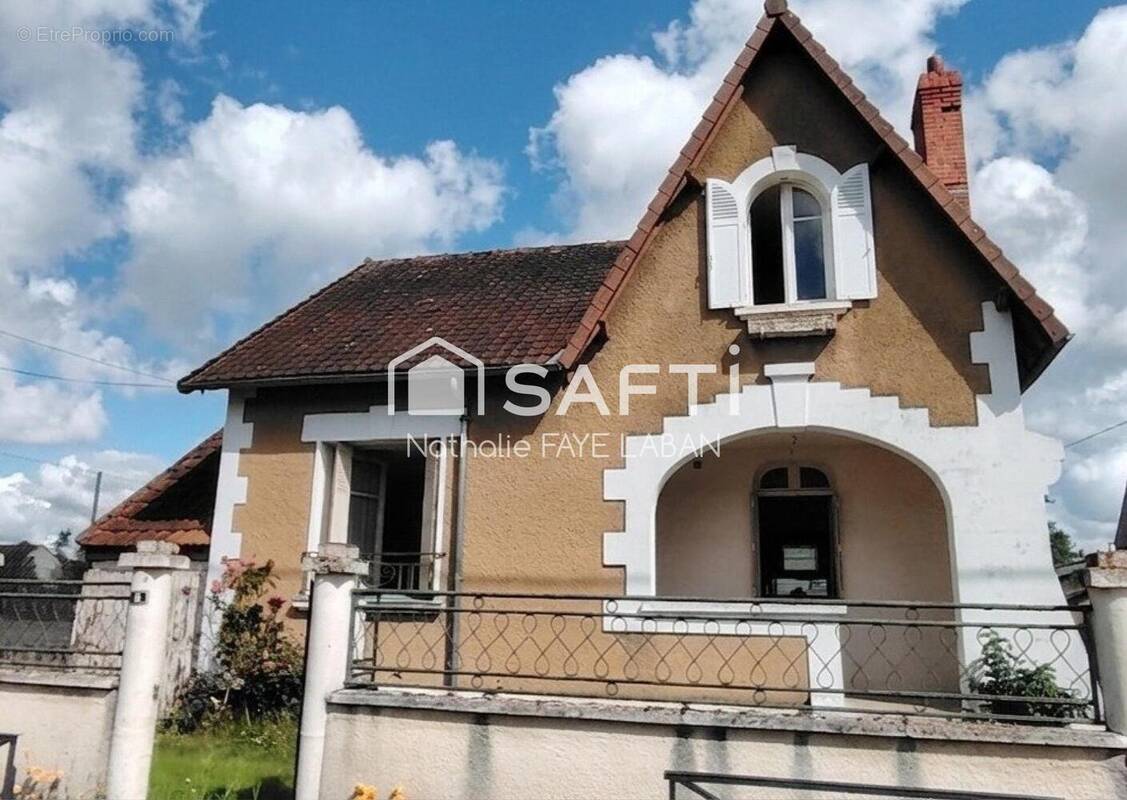 Photo 1 - Maison à CHATELLERAULT