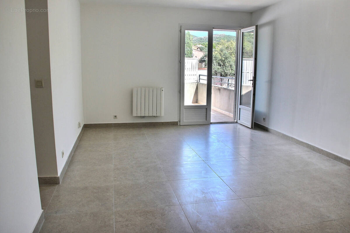 Appartement à MARSEILLE-13E