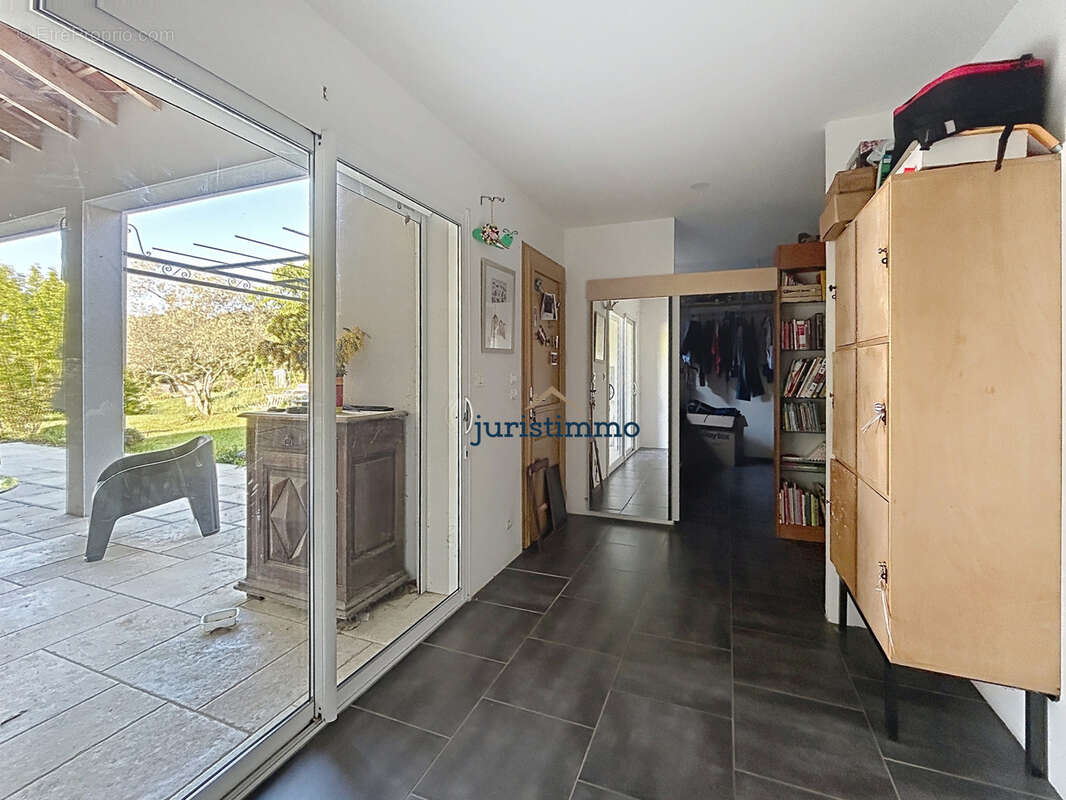 Maison à MONDRAGON