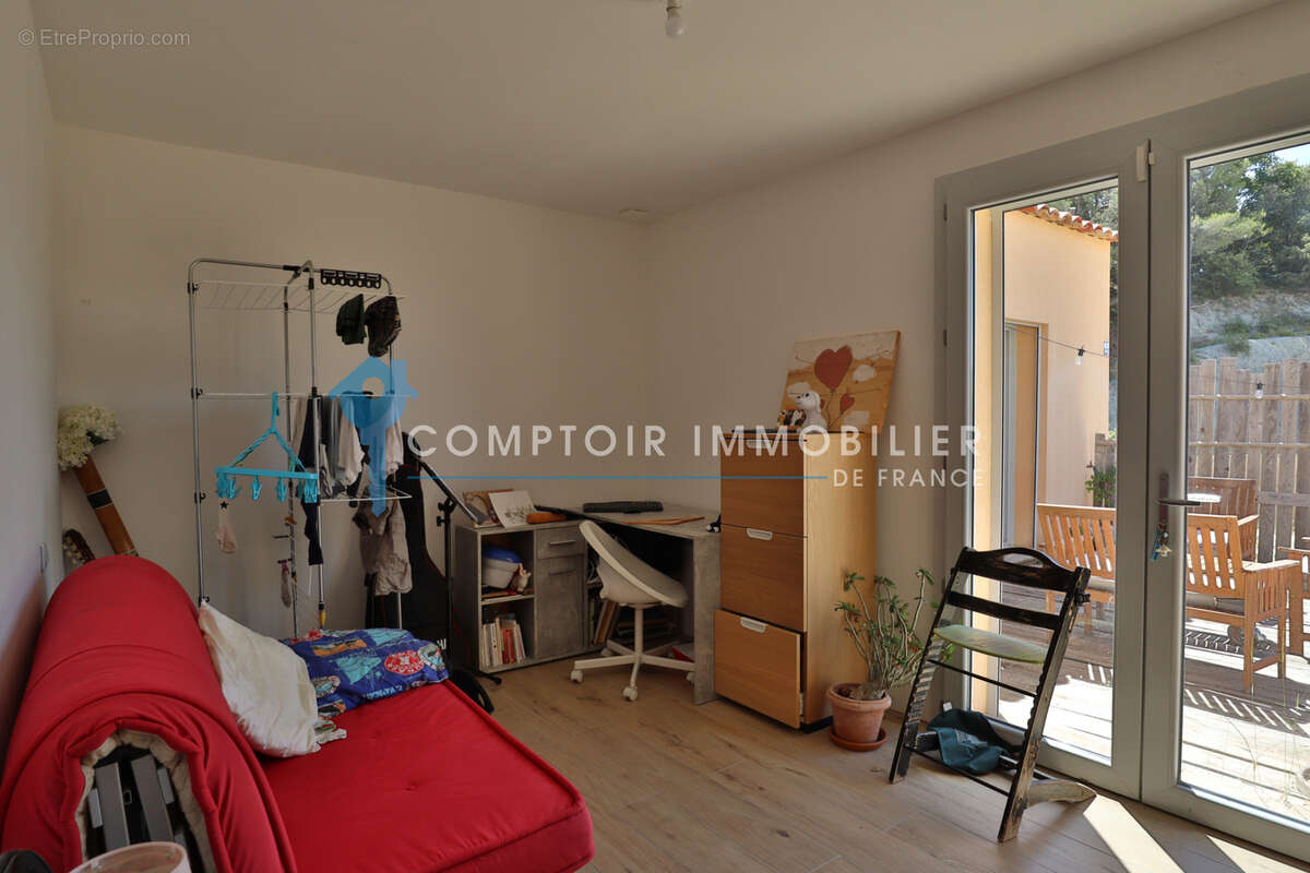 Maison à SAINT-SATURNIN-LES-APT