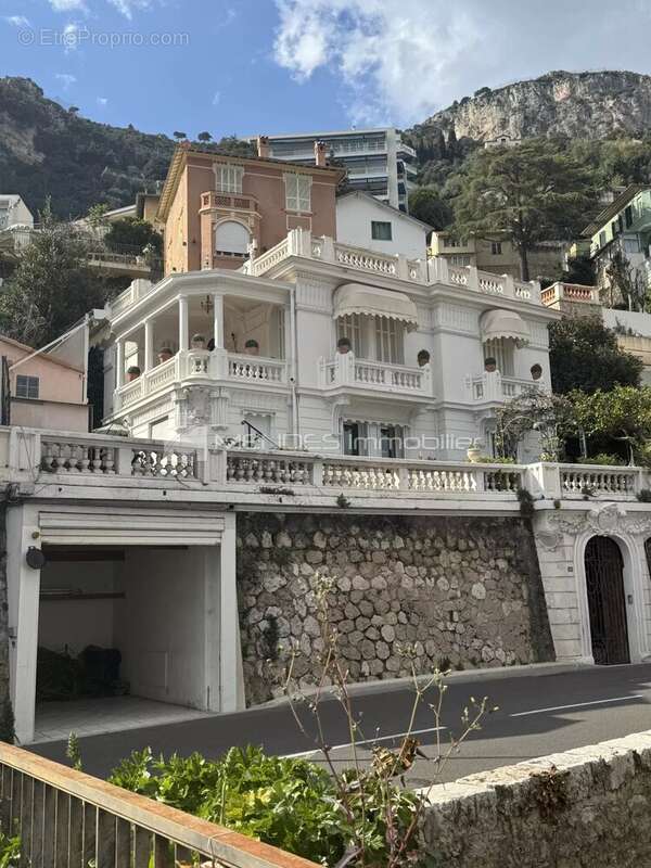 Maison à ROQUEBRUNE-CAP-MARTIN