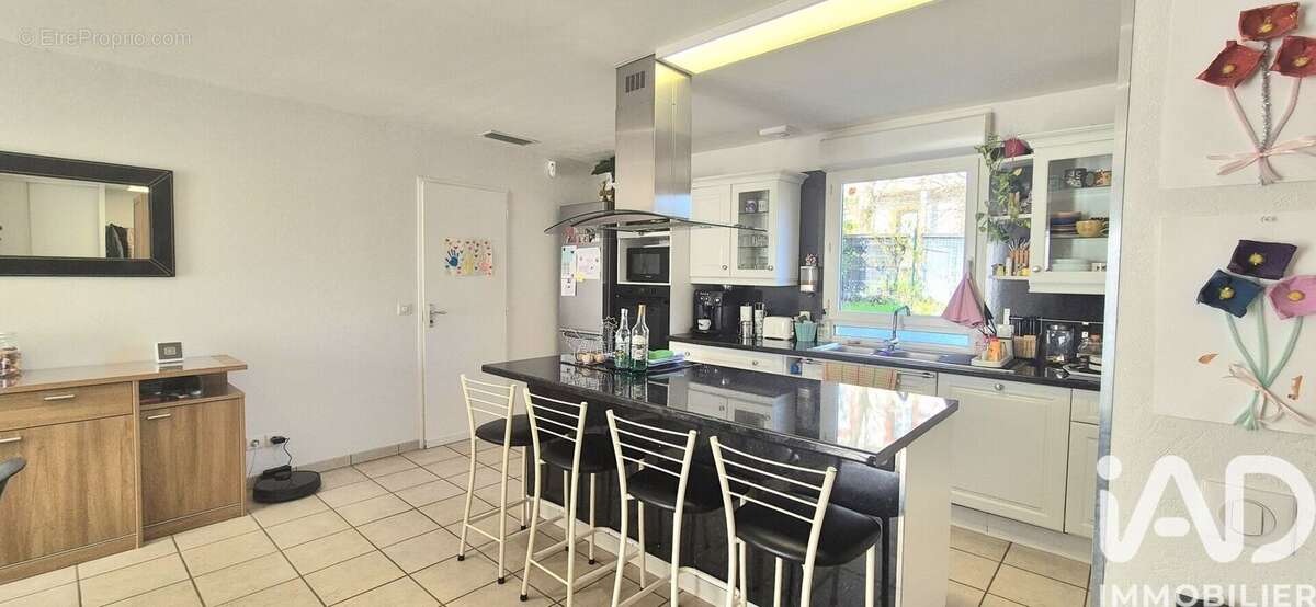 Photo 2 - Maison à MABLY