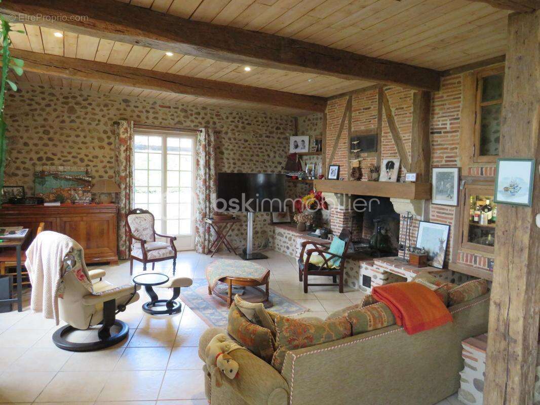 Maison à AIRE-SUR-L'ADOUR