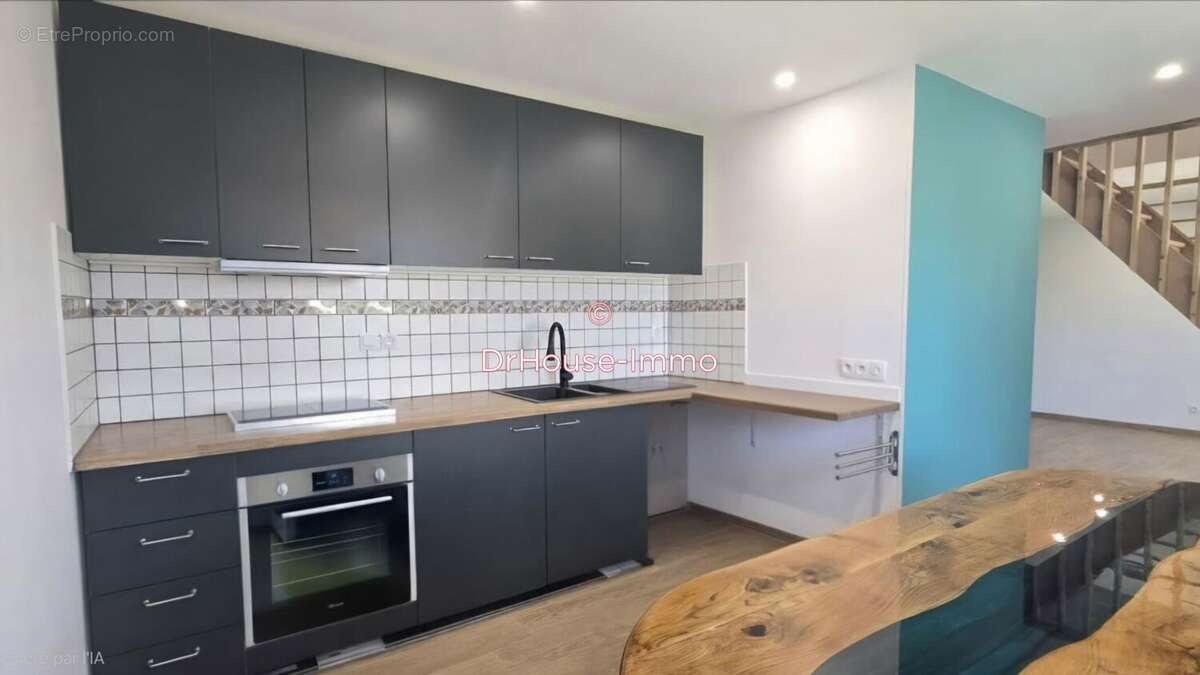 Appartement à MOUROUX