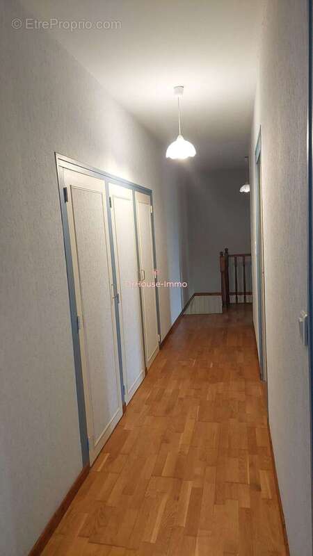 Maison à CRAMCHABAN