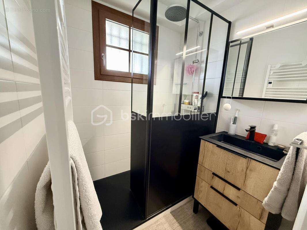 Appartement à VAUX-SUR-MER