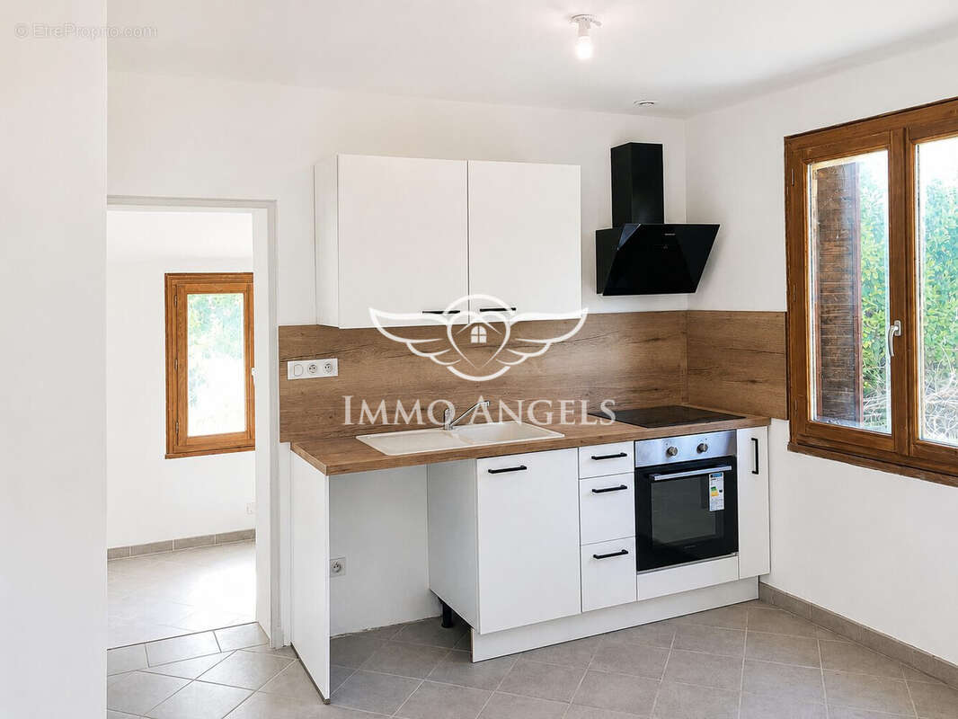 Maison 73 m² à Valreas  - photo 3