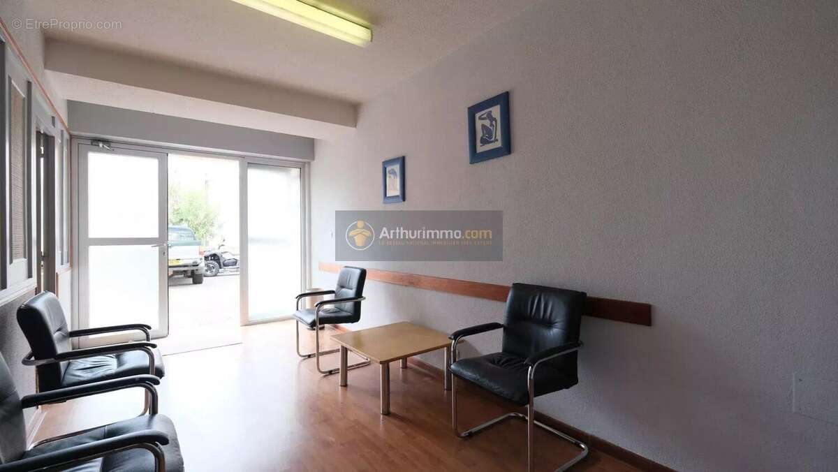 Commerce à SAN-MARTINO-DI-LOTA