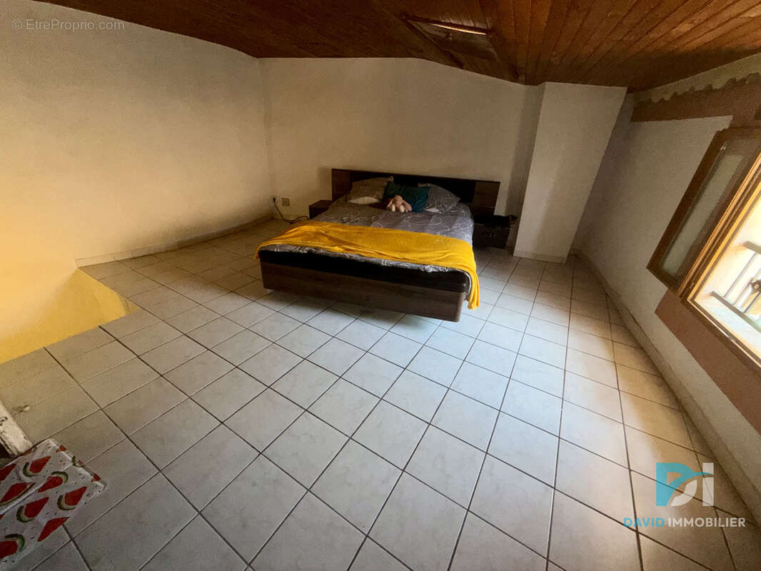 Appartement à SERVIAN