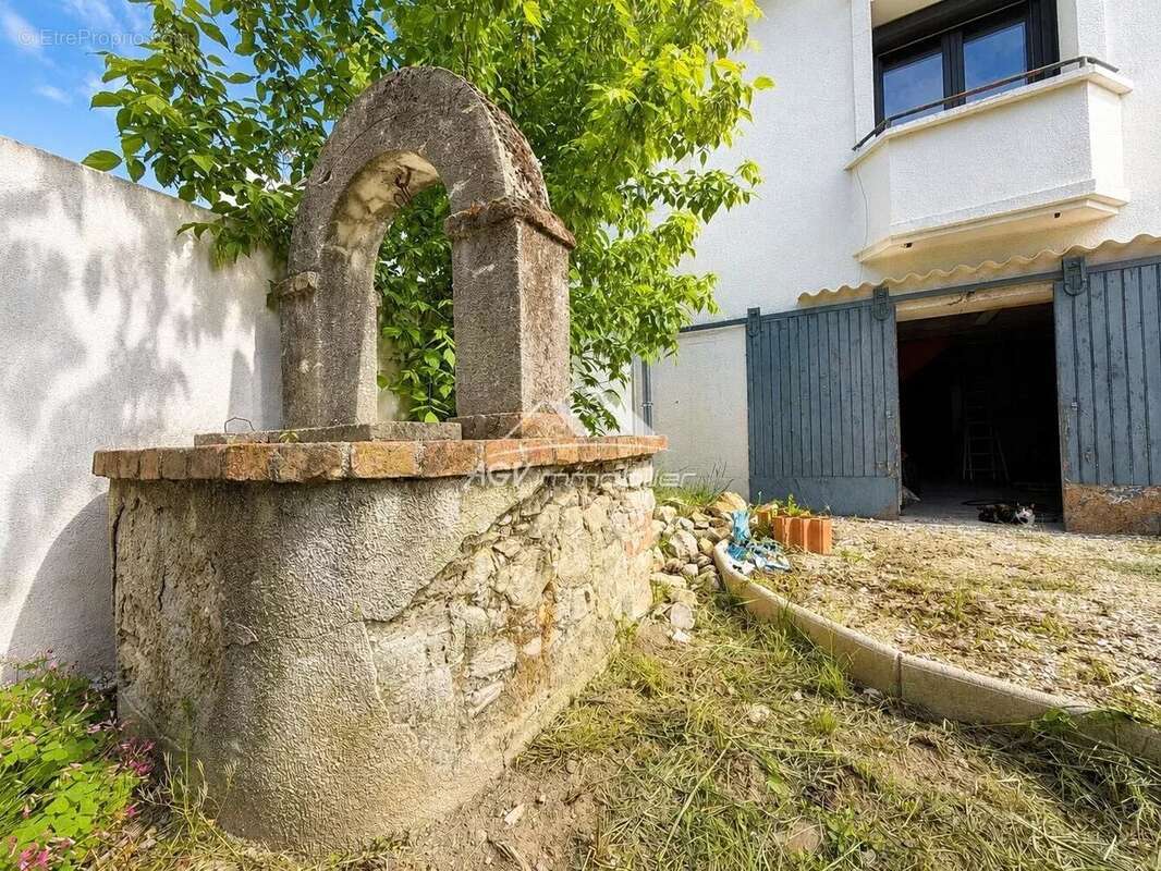 Maison à RIBAUTE-LES-TAVERNES