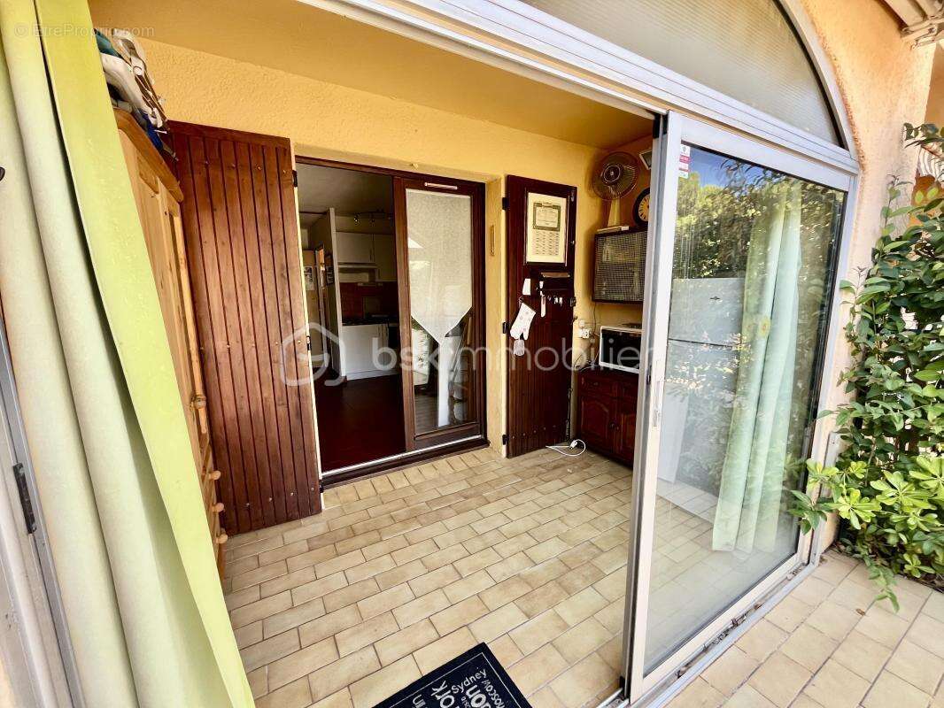 Appartement à LA LONDE-LES-MAURES