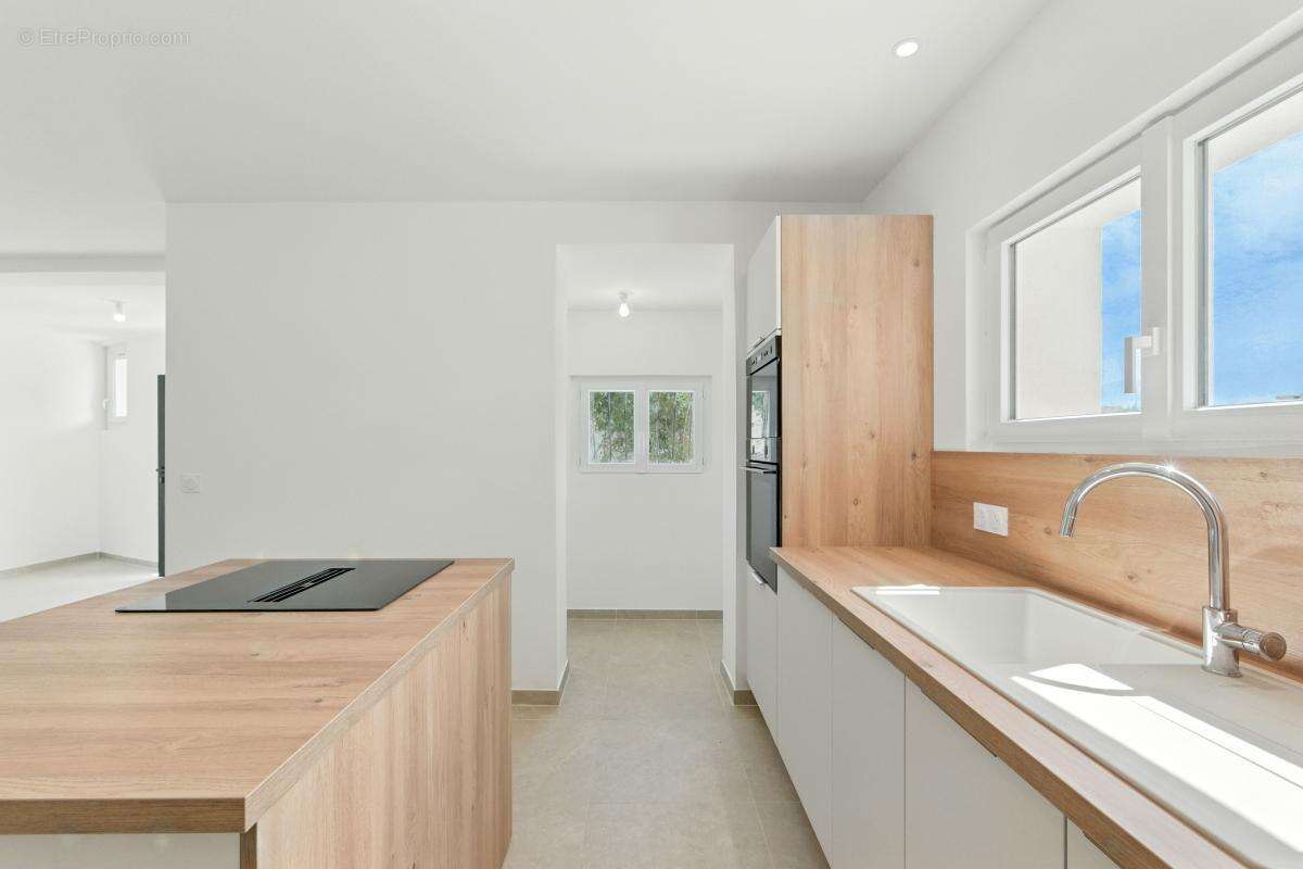 Appartement à SANARY-SUR-MER