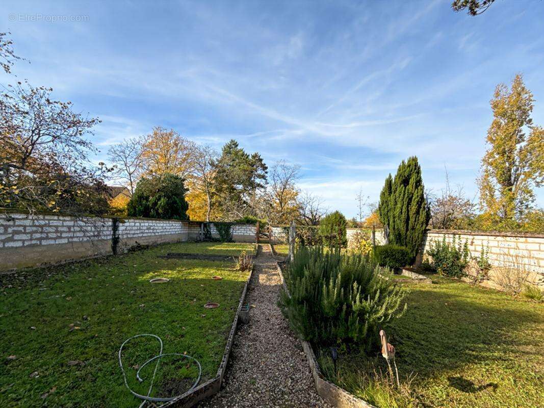 Maison à SAINT-CLEMENT