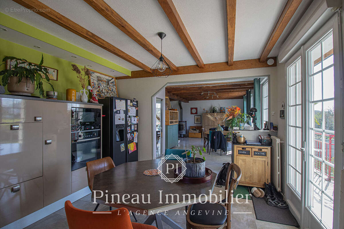 Maison à SAINT-SYLVAIN-D'ANJOU