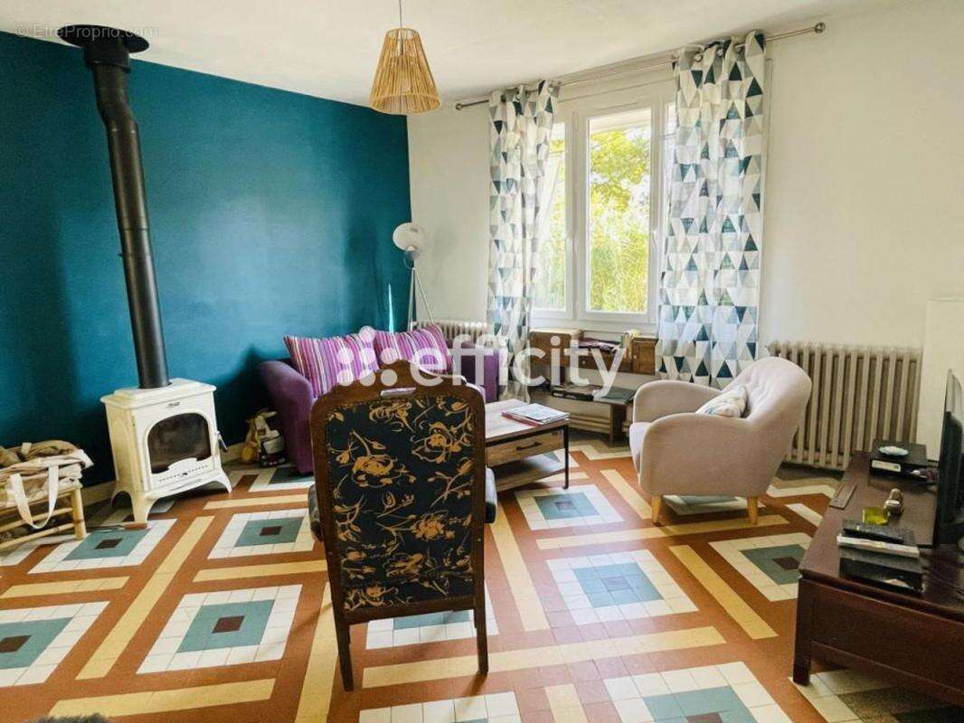 Maison à RUILLE-SUR-LOIR