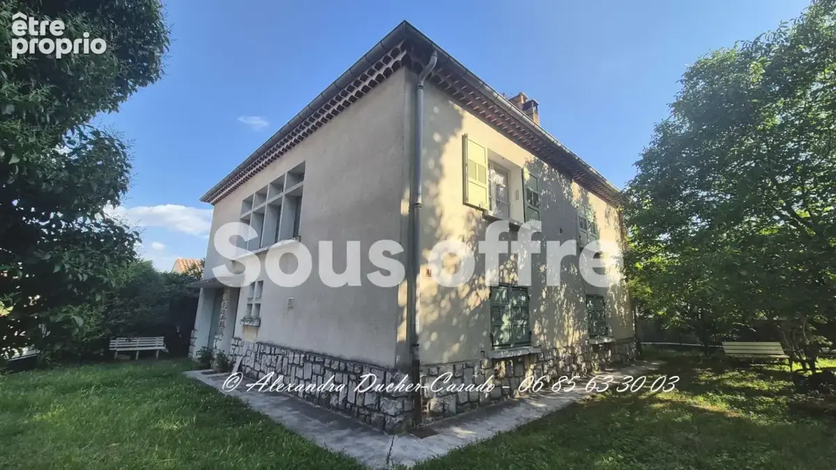 Maison à PEYRUIS