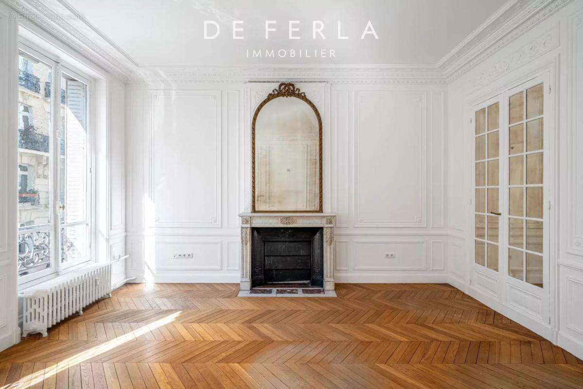 Appartement à NEUILLY-SUR-SEINE