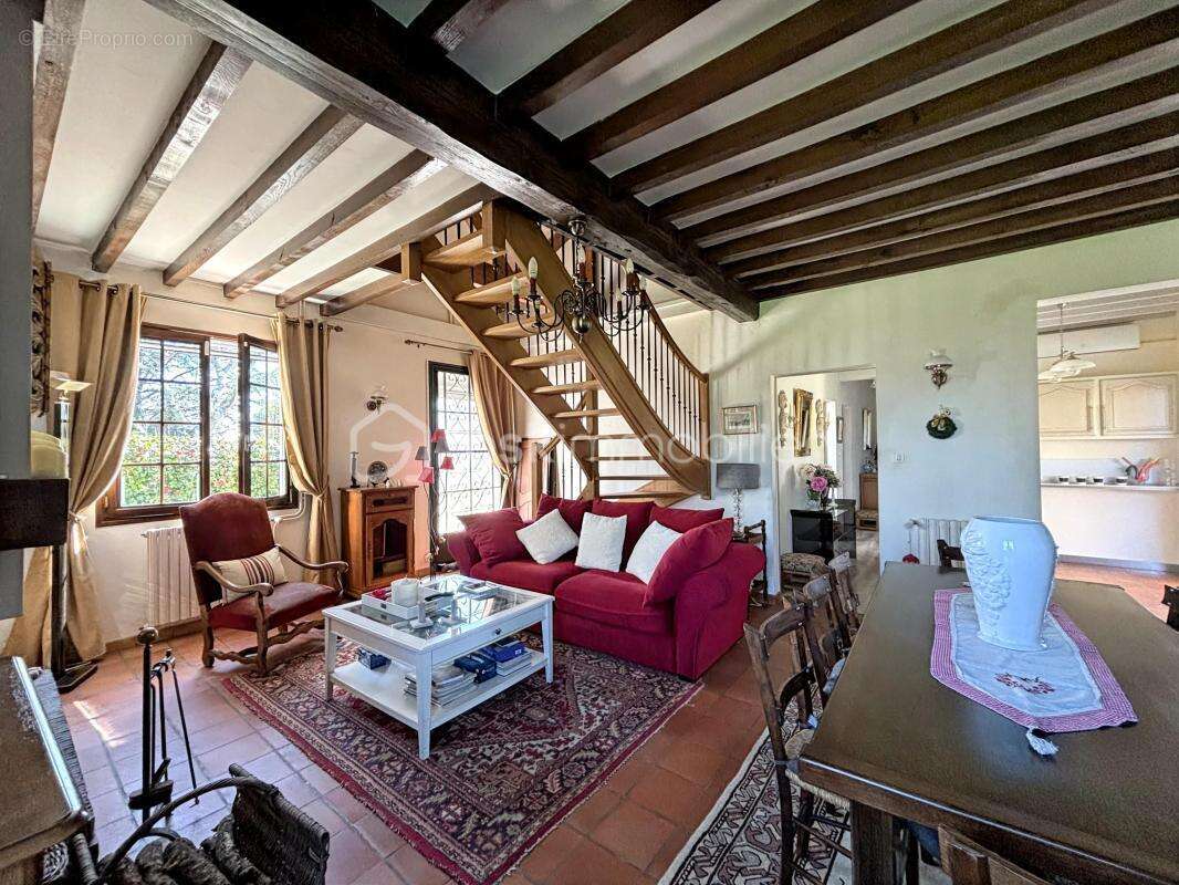 Maison à LEMBEYE