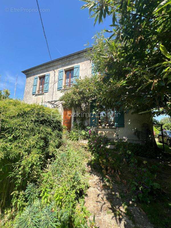 Maison à COULOMMIERS