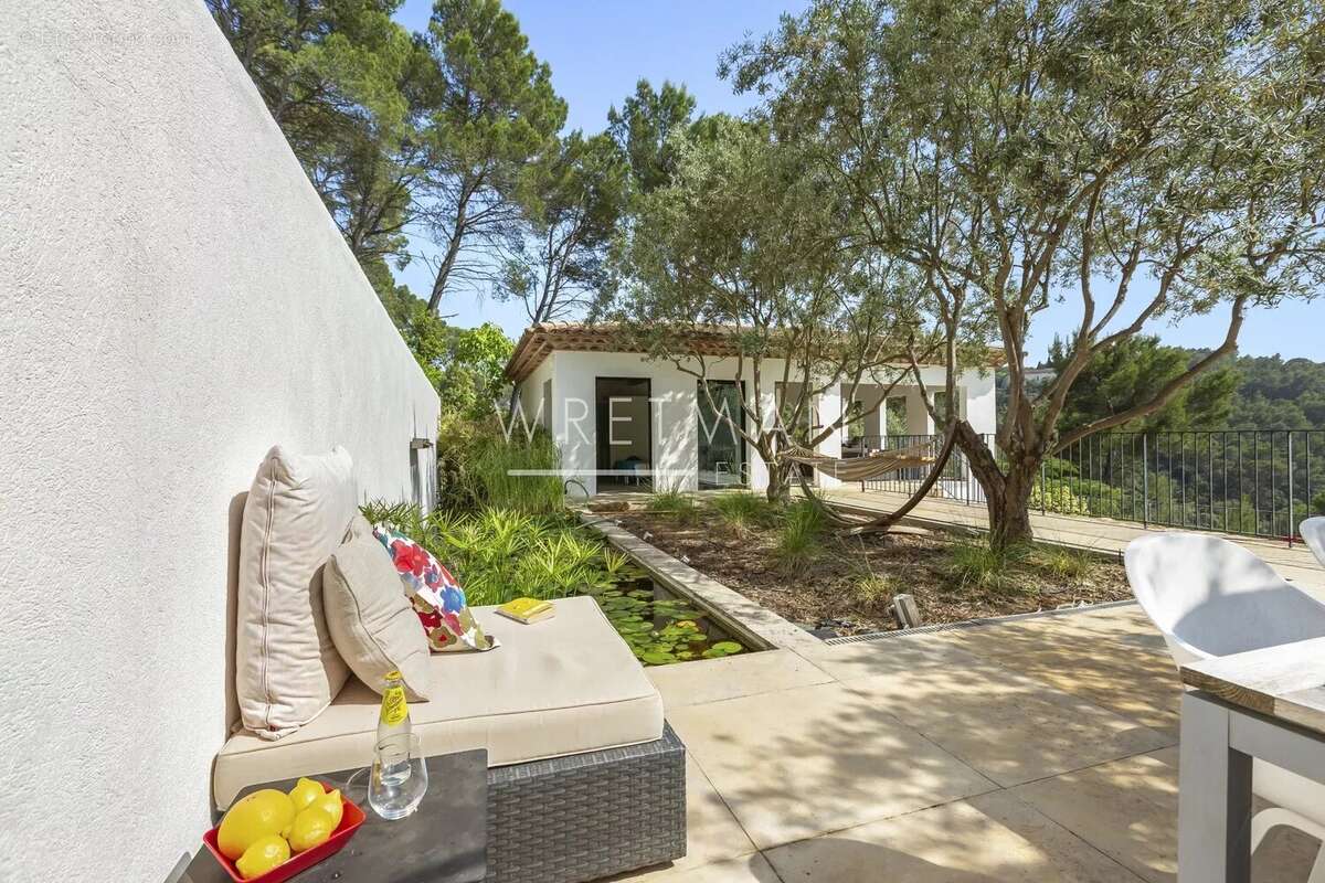 Maison à LORGUES