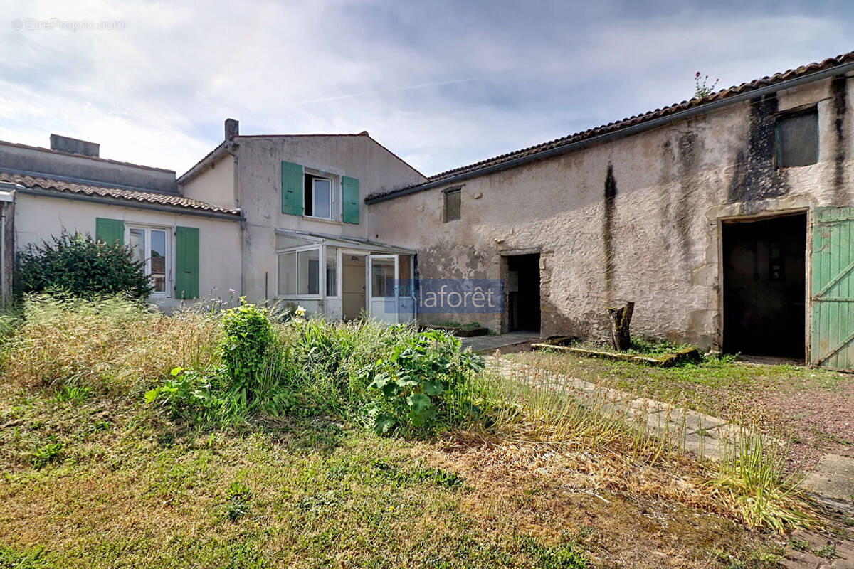 Maison à BOURGNEUF
