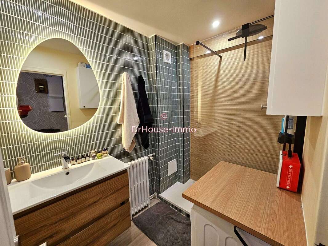 Appartement à SAINT-MAUR-DES-FOSSES