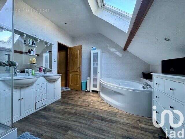 Photo 8 - Maison à DROCOURT