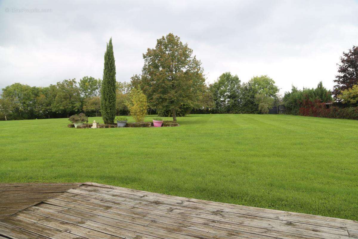 Maison à ARNAY-LE-DUC