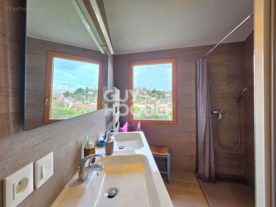 Maison à RILLIEUX-LA-PAPE