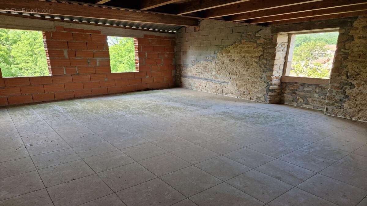 20230525162124 - Maison à FIGEAC