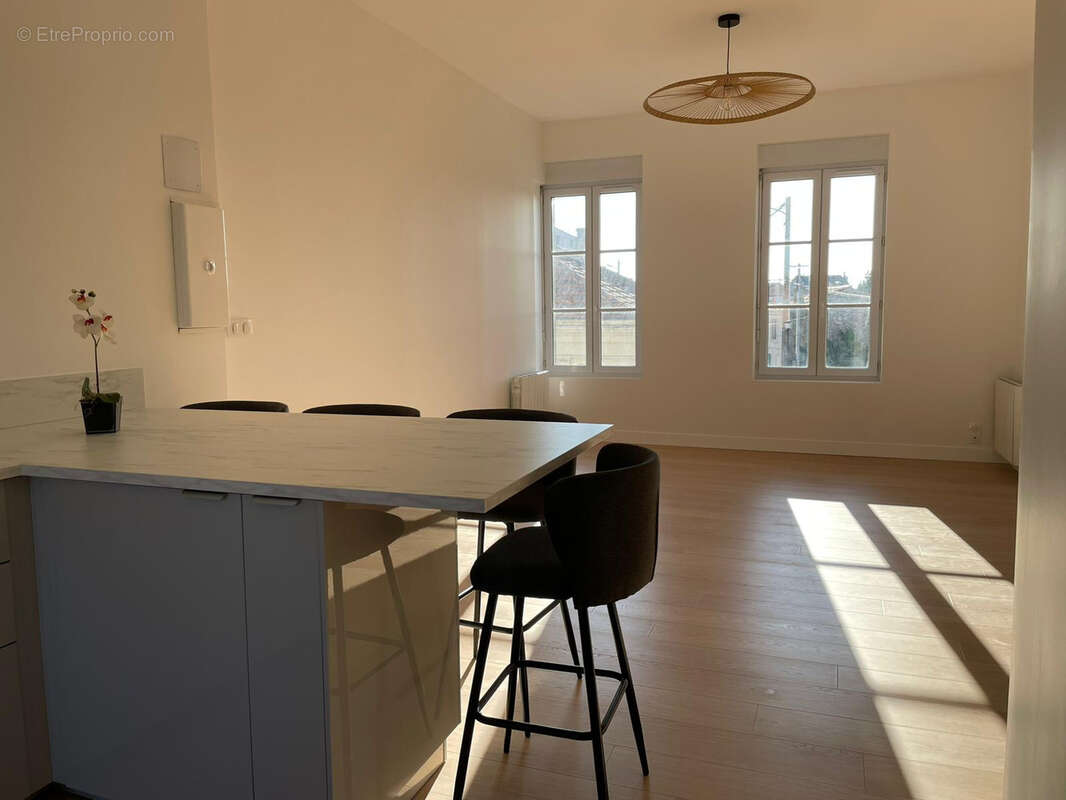 Appartement à FOURAS