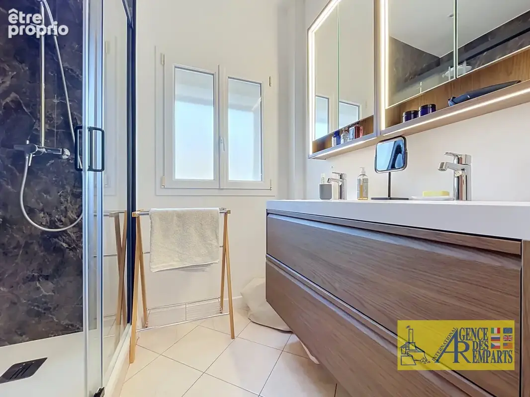 Élégant appartement bourgeois de 76 m2 au cœur d’Antibes - photo 16