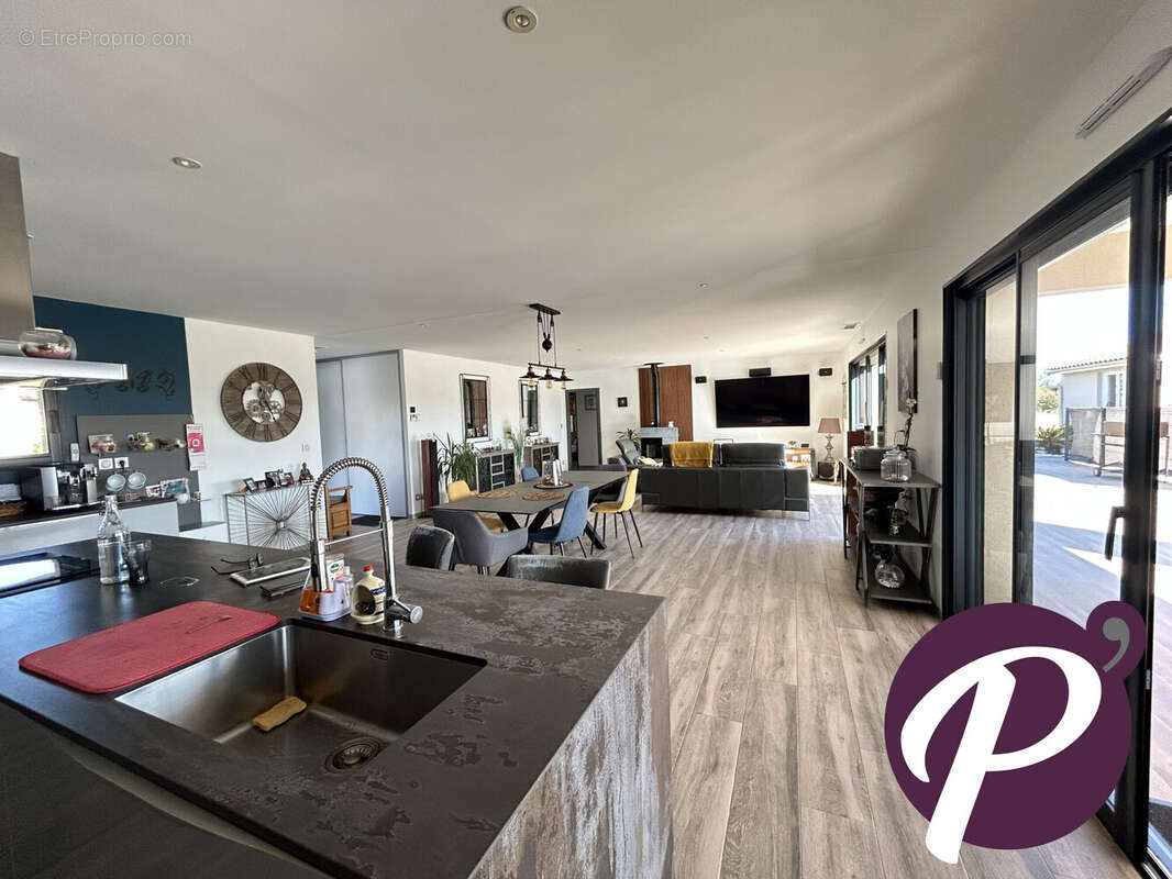 Maison à LAMONZIE-SAINT-MARTIN