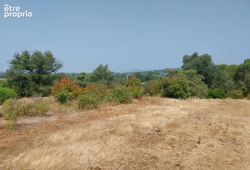 Terrain 514 m² à Frejus  - photo 2