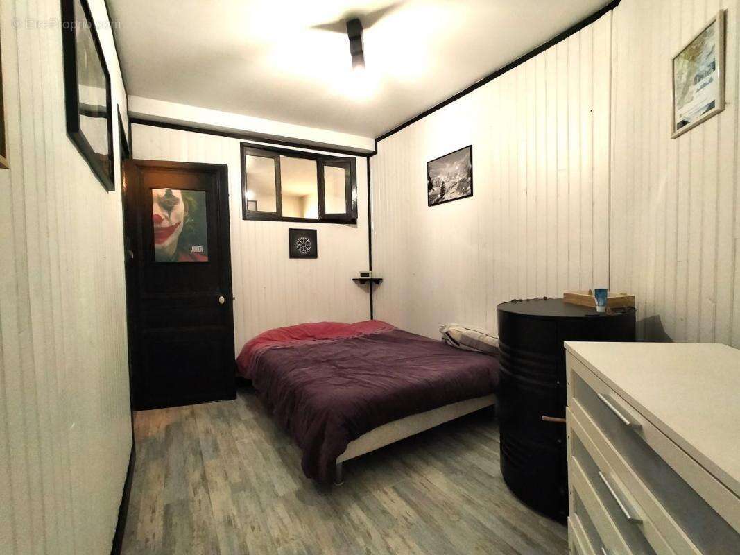 Maison à VILLAINES-LA-JUHEL