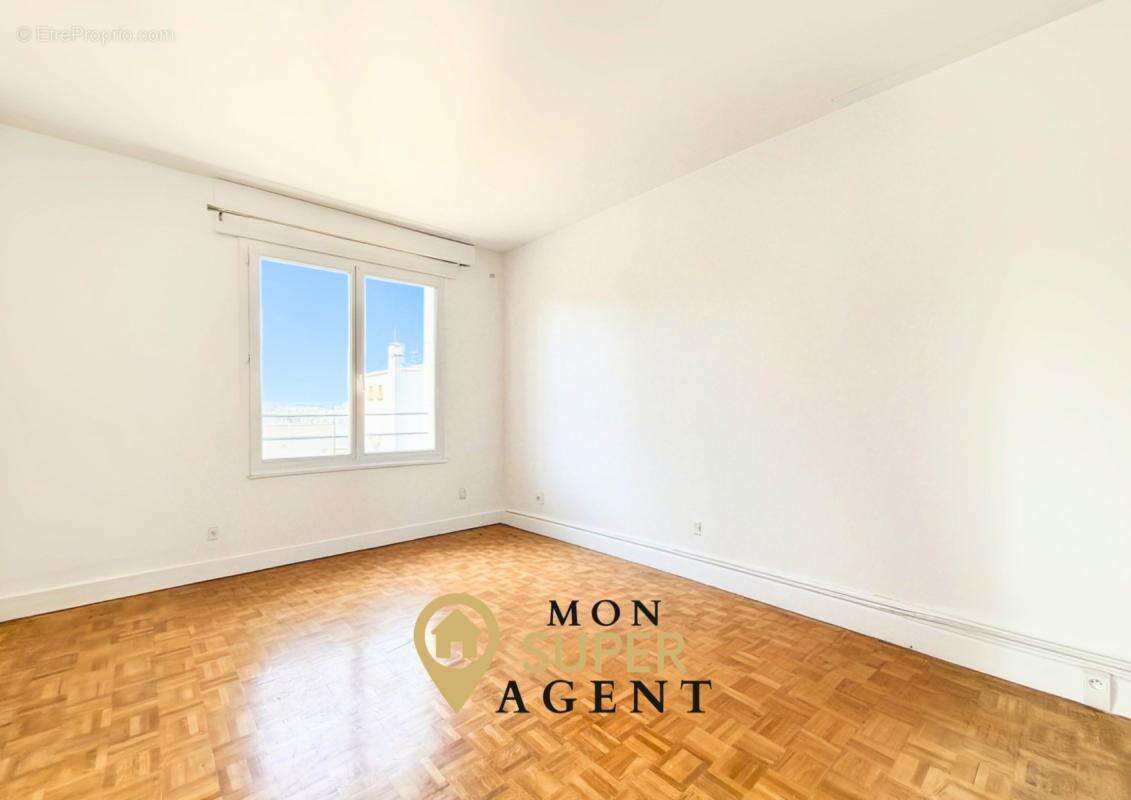 Appartement à MELUN