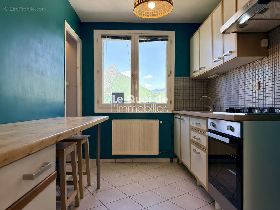 Appartement à FONTAINE