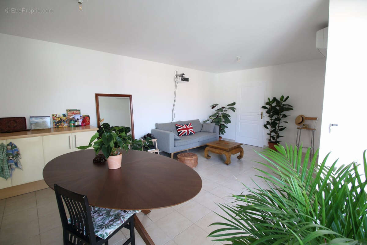 Toulon - appartement type 2 saint roch - photo 9