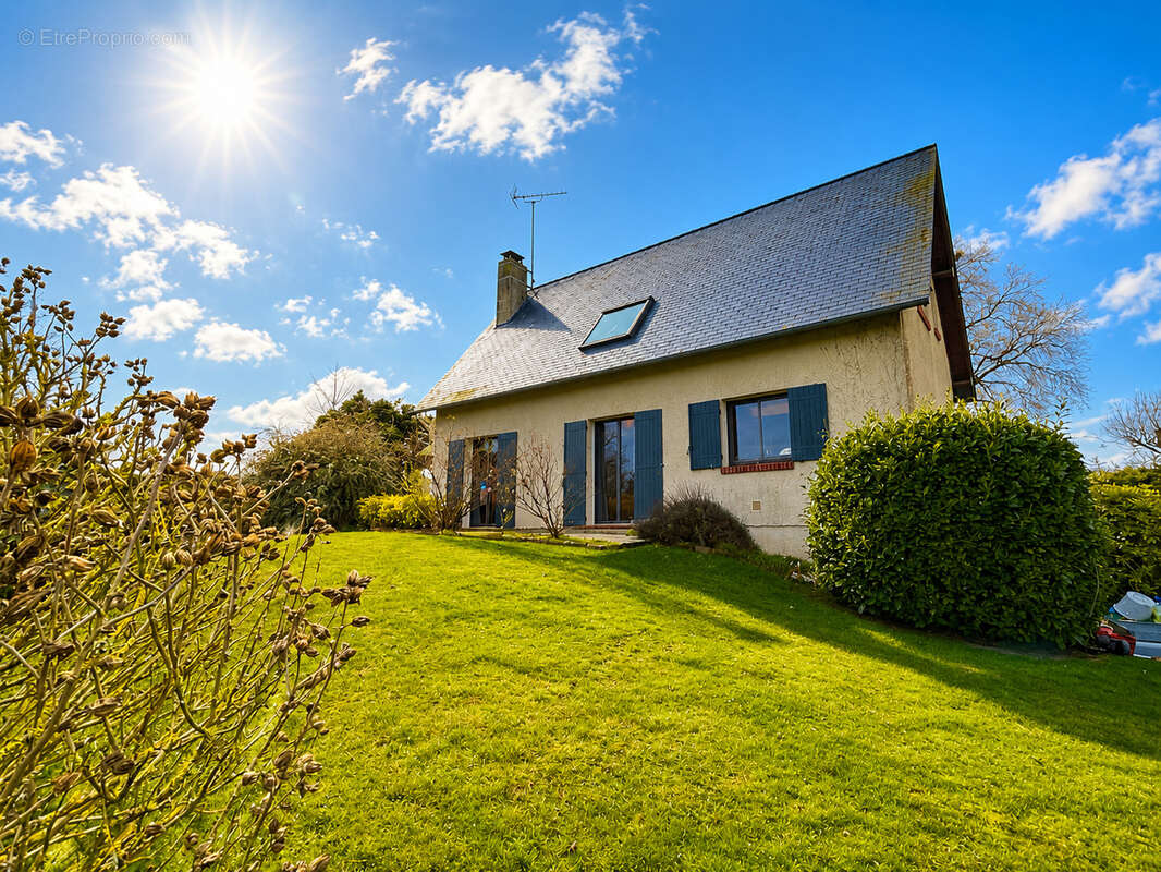 Maison à PONT-L'EVEQUE