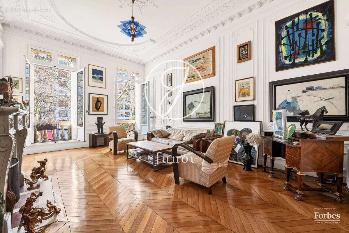 Appartement à PARIS-9E